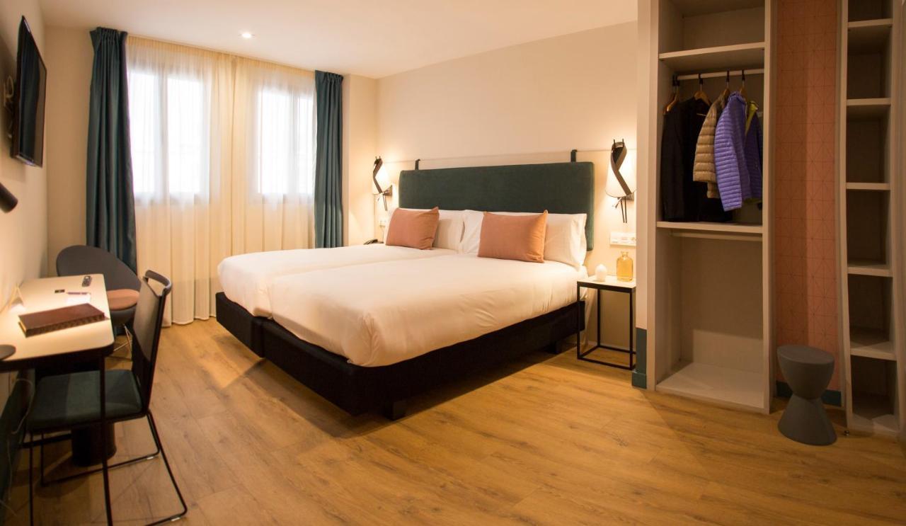 הארו Hotel Plaza De La Paz מראה חיצוני תמונה